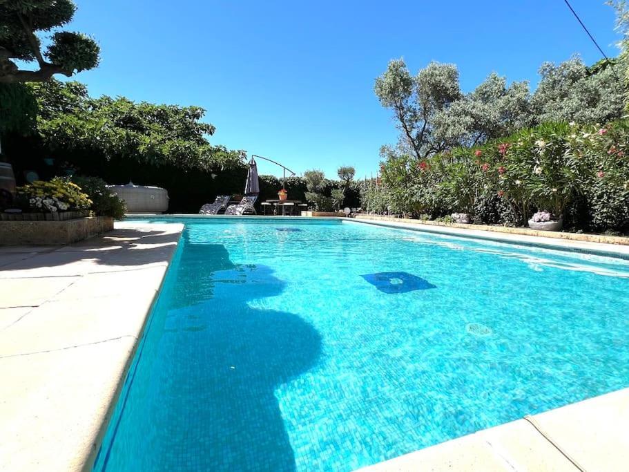Le Jardin De Mae Leilighet Bouc-Bel-Air Eksteriør bilde